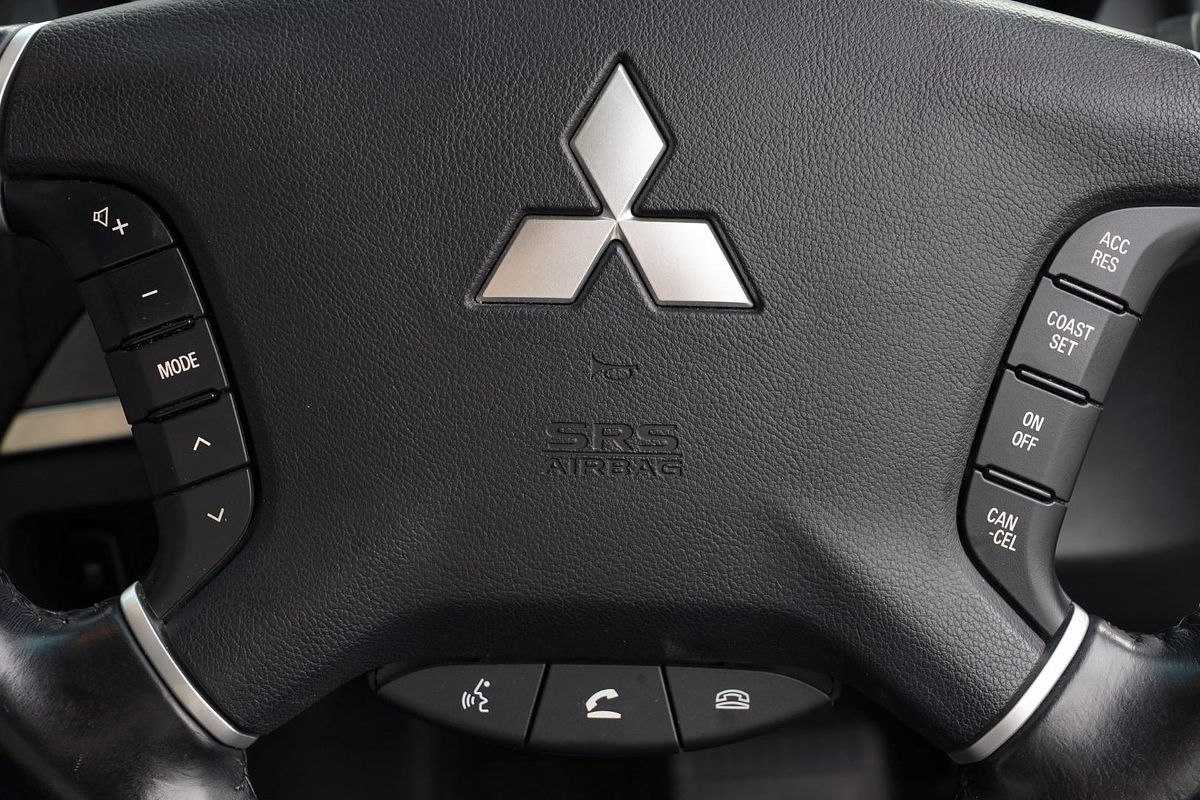 2017 Mitsubishi Pajero GLX NX