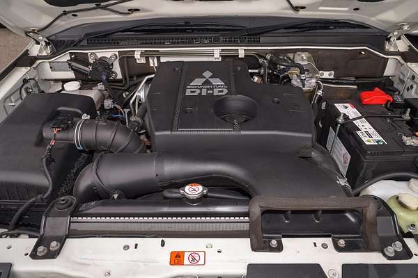2017 Mitsubishi Pajero GLX NX