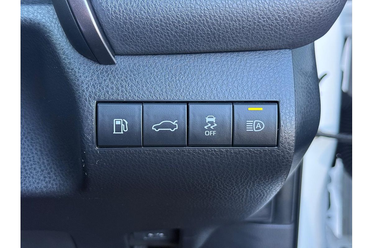 2018 Toyota Camry Ascent ASV70R