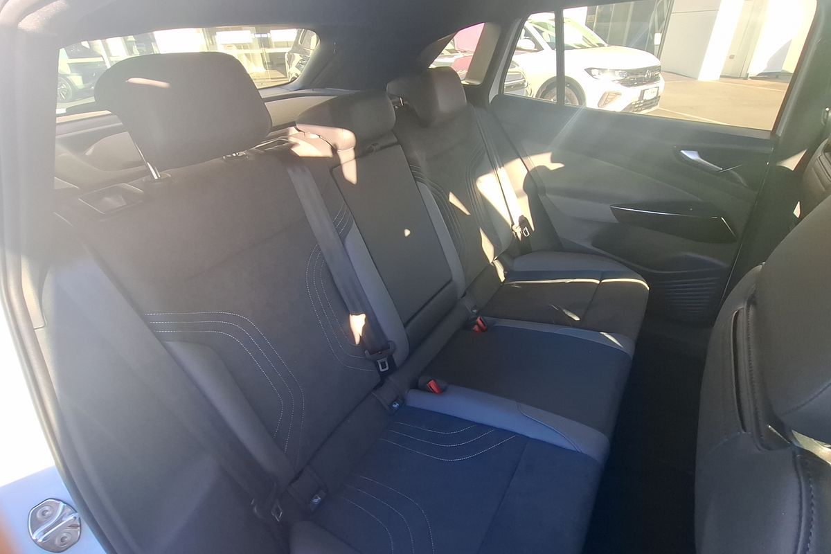 2024 Volkswagen ID.4 Pro E2