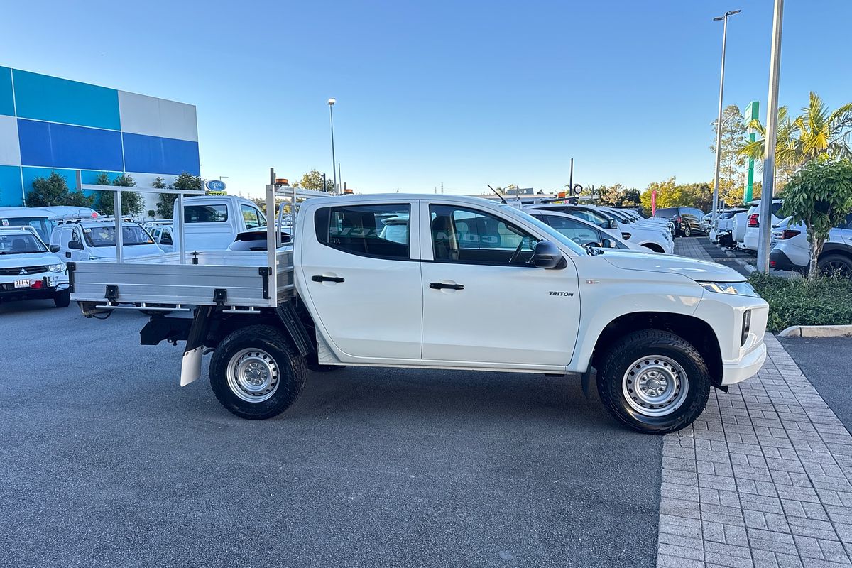 2020 Mitsubishi Triton GLX MR 4X4