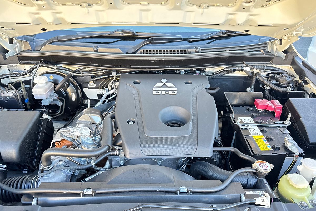 2020 Mitsubishi Triton GLX MR 4X4