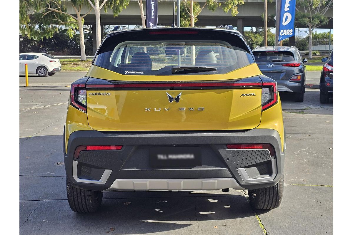 2025 Mahindra XUV3XO AX7L