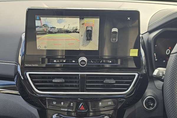 2025 Mahindra XUV3XO AX7L