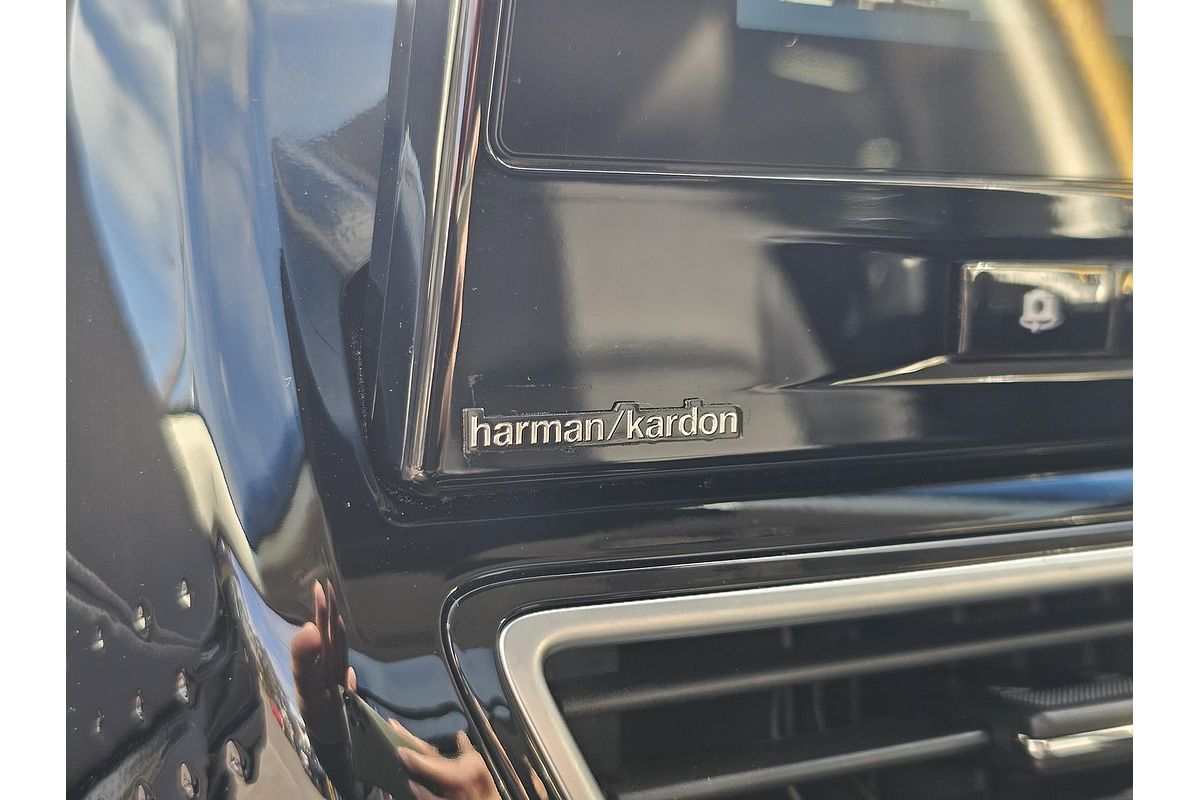 2025 Mahindra XUV3XO AX7L
