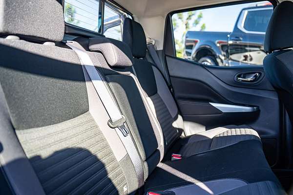 2024 Nissan Navara ST D23 4X4