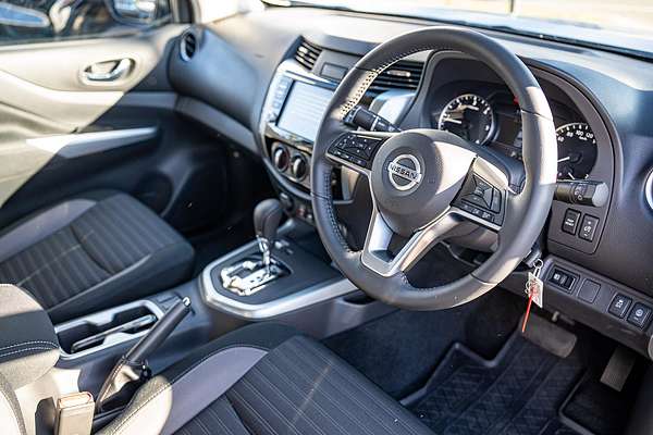 2024 Nissan Navara ST D23 4X4