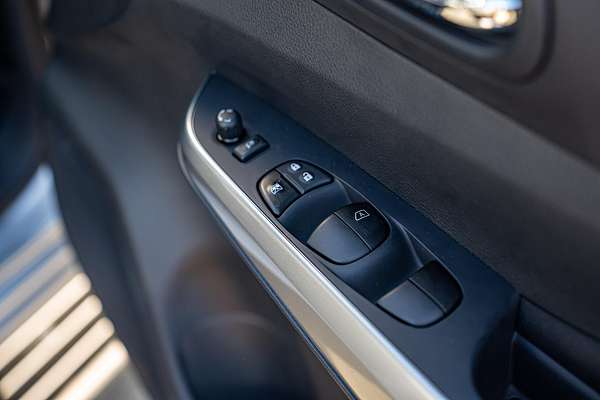 2024 Nissan Navara ST D23 4X4