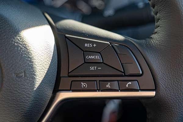 2024 Nissan Navara ST D23 4X4