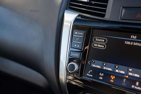 2024 Nissan Navara ST D23 4X4