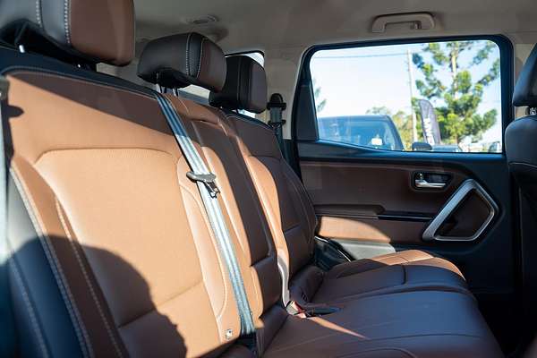 2024 Mahindra Scorpio Z8L