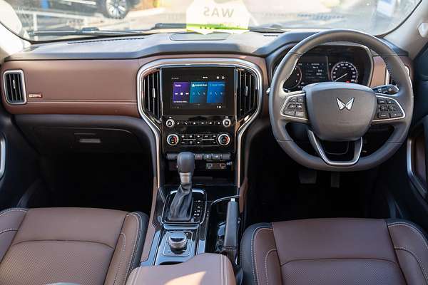 2024 Mahindra Scorpio Z8L