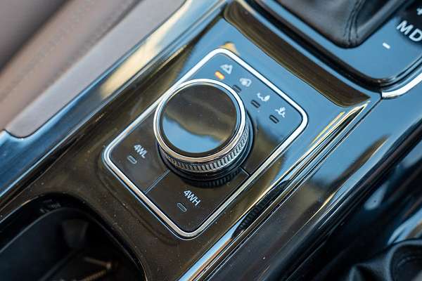 2024 Mahindra Scorpio Z8L