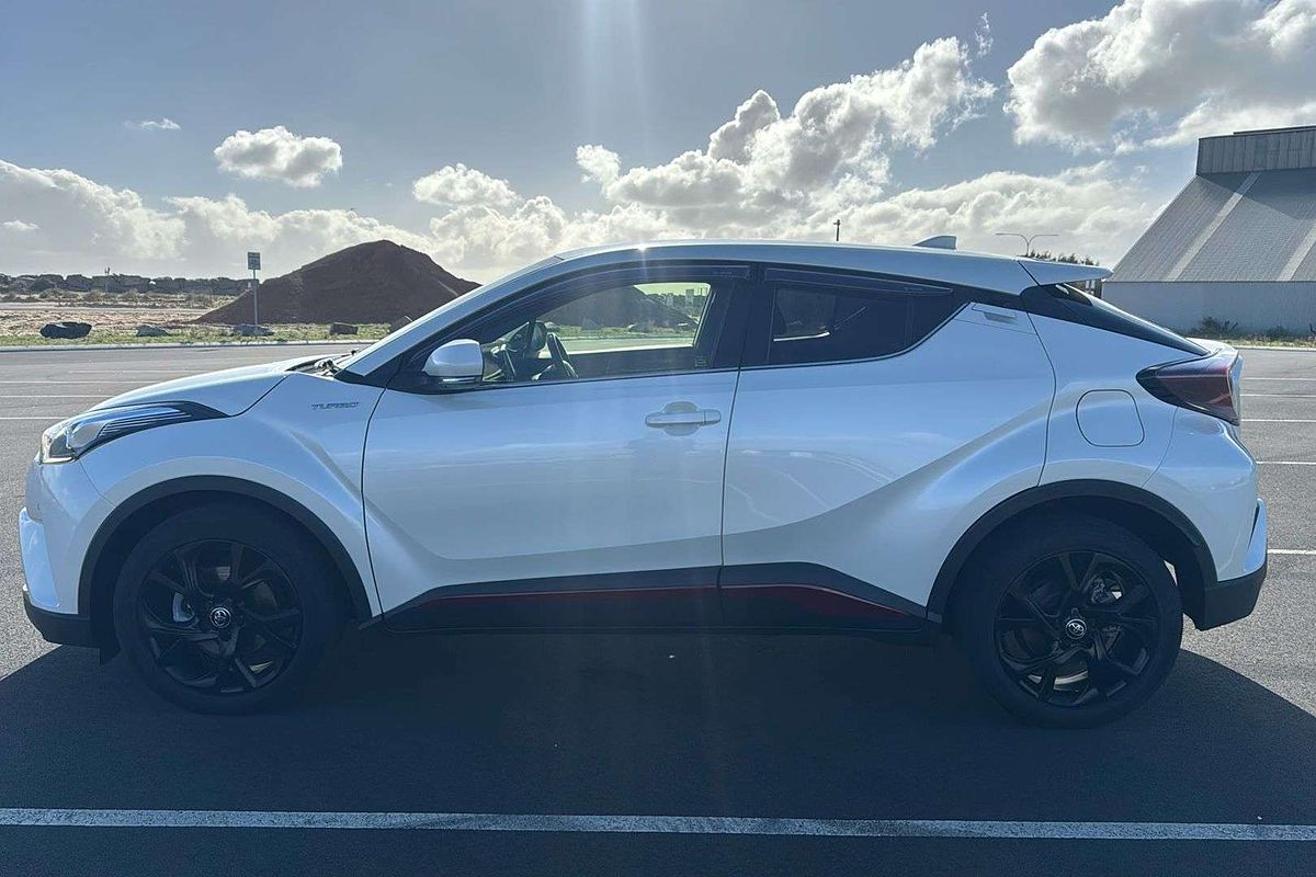 2017 Toyota C-HR Koba NGX50R
