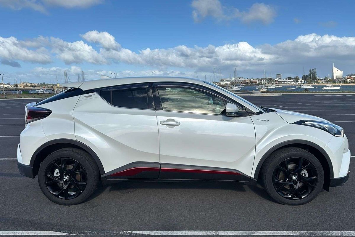 2017 Toyota C-HR Koba NGX50R