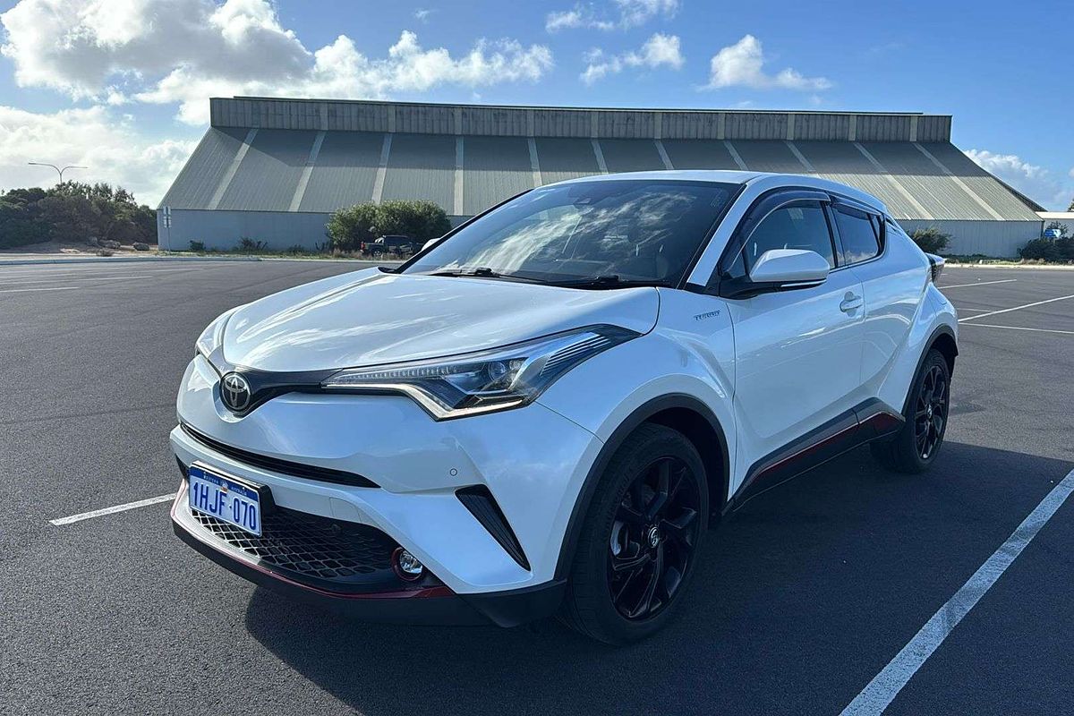 2017 Toyota C-HR Koba NGX50R