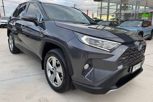 2020 Toyota RAV4 GXL AXAH52R