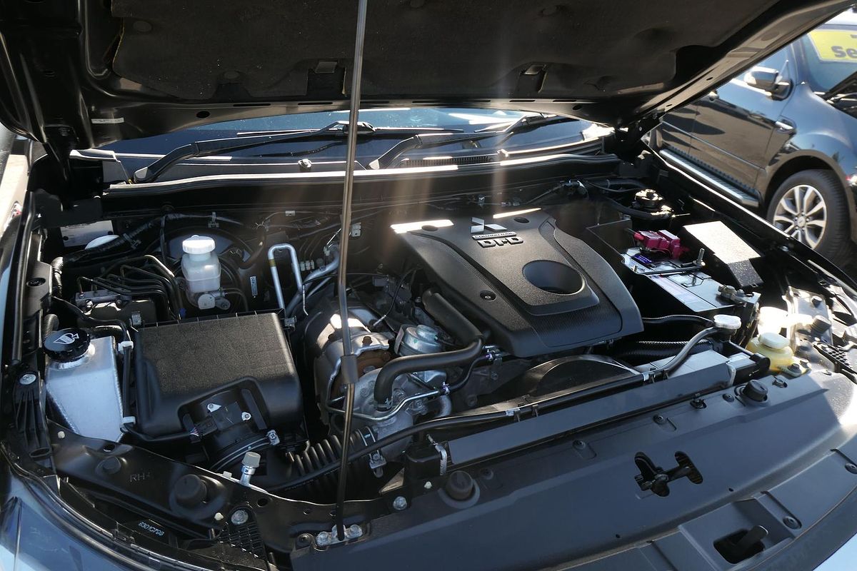 2018 Mitsubishi Pajero Sport GLS QE
