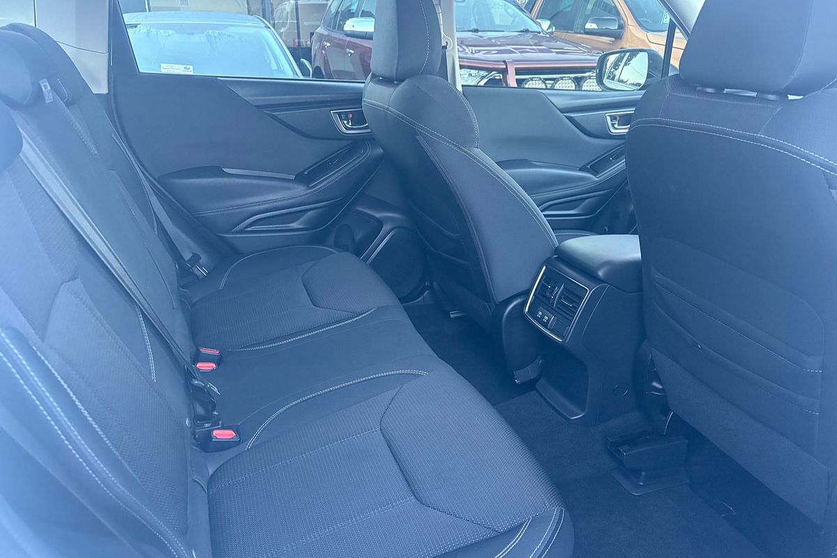 2021 Subaru Forester 2.5i S5