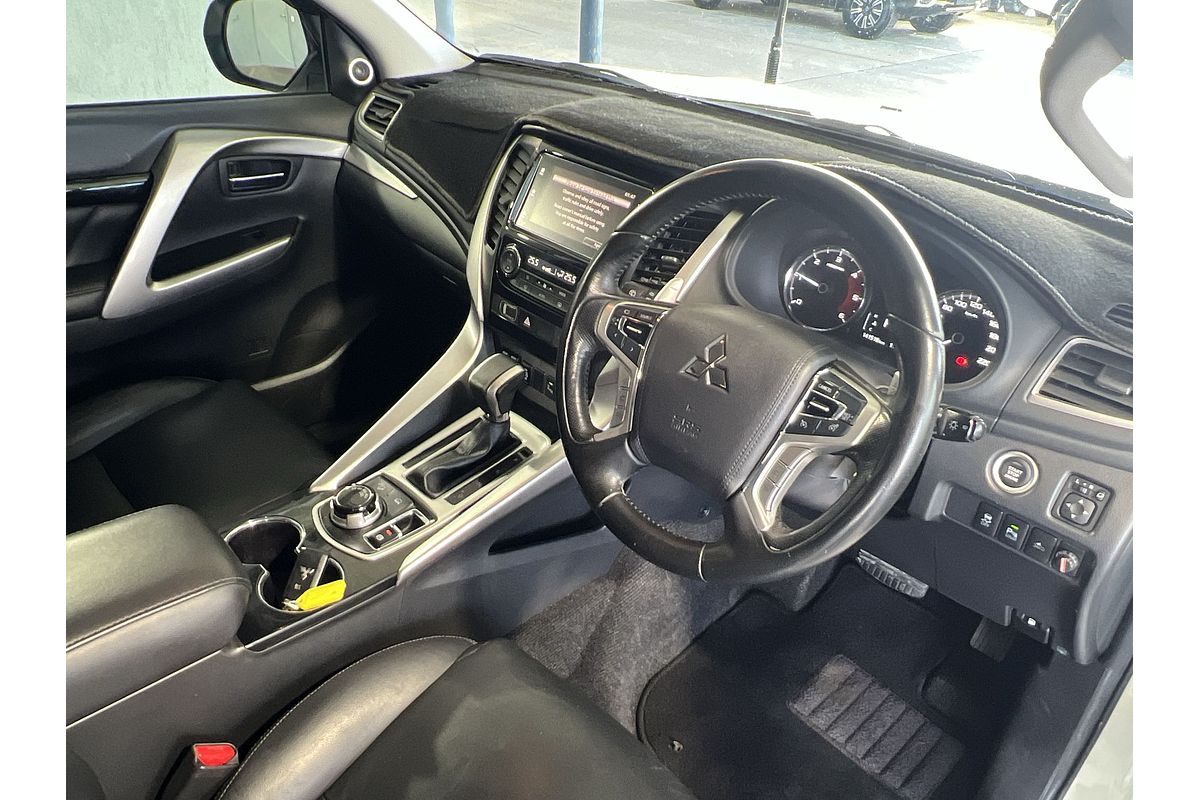 2016 Mitsubishi Pajero Sport Exceed QE
