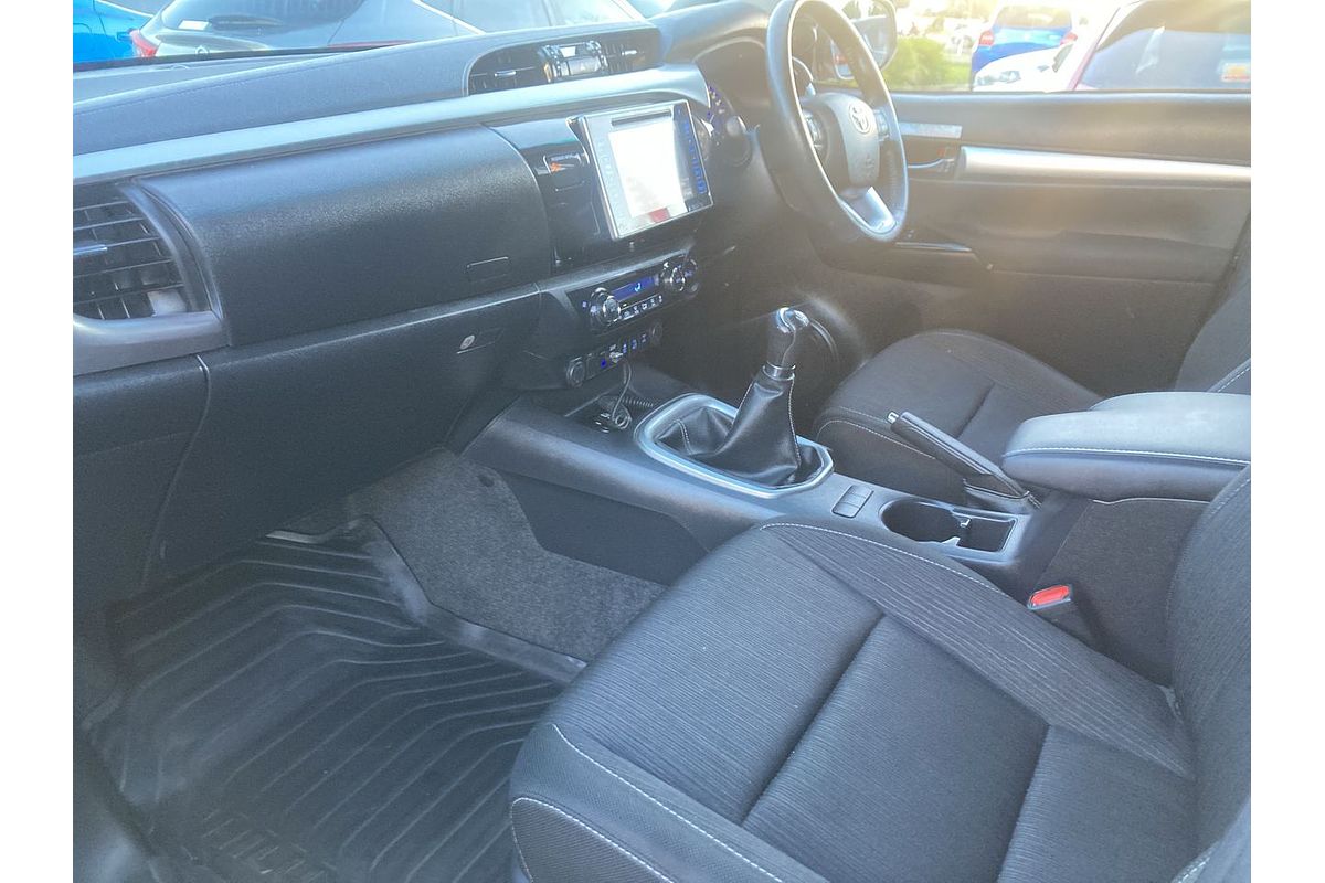 2019 Toyota Hilux SR5 GUN126R 4X4