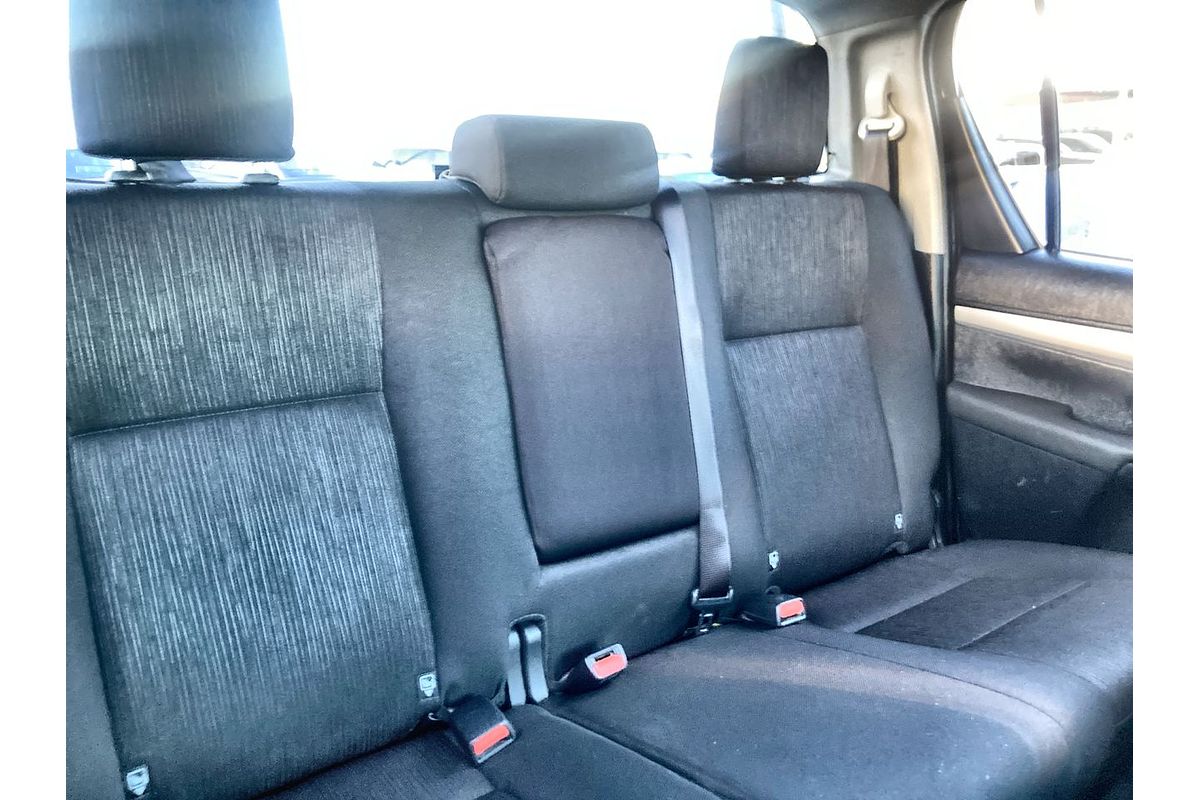 2019 Toyota Hilux SR5 GUN126R 4X4