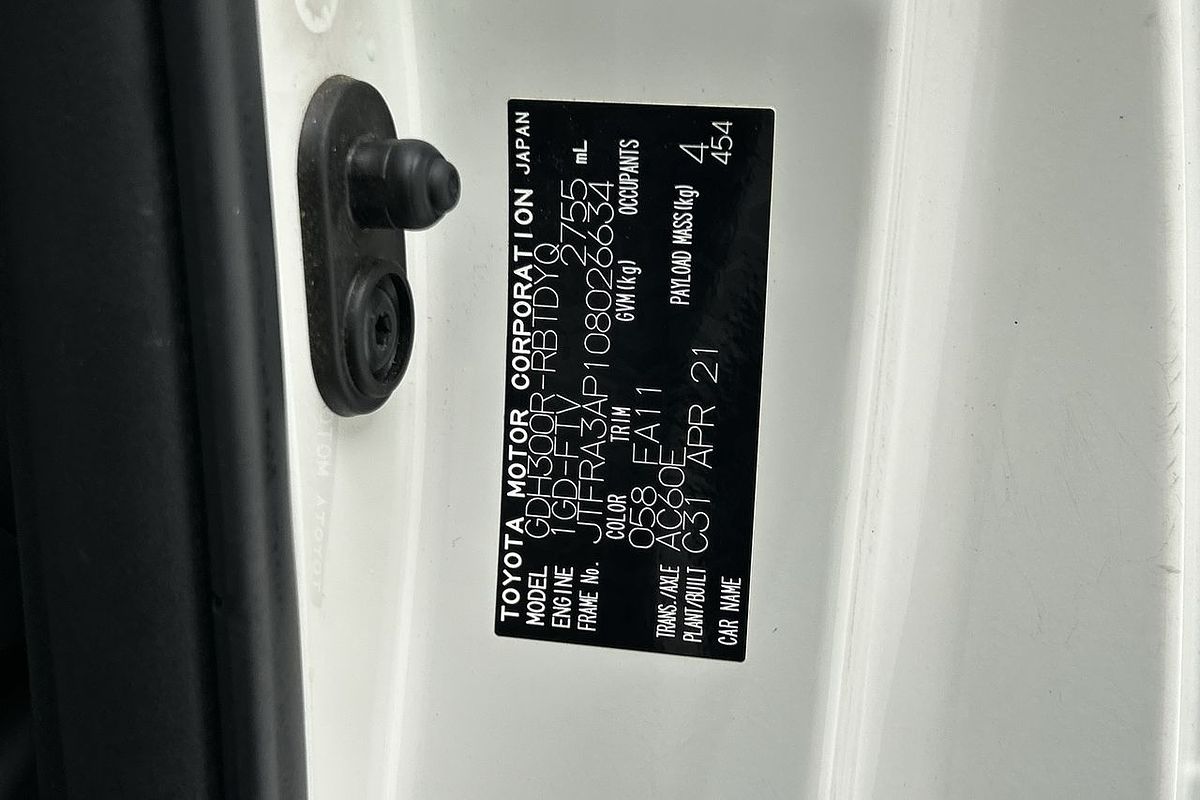 2021 Toyota Hiace GDH300R LWB