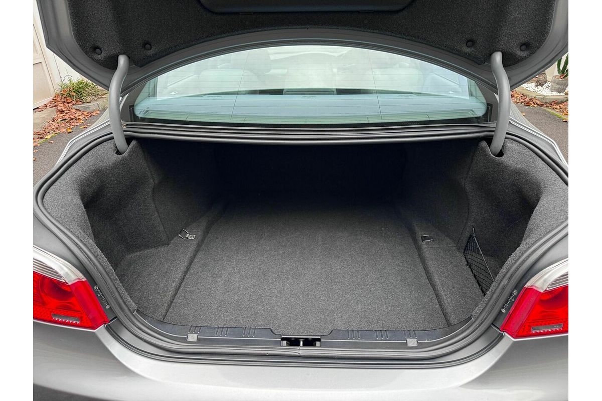 2005 BMW 5 Series 530i E60