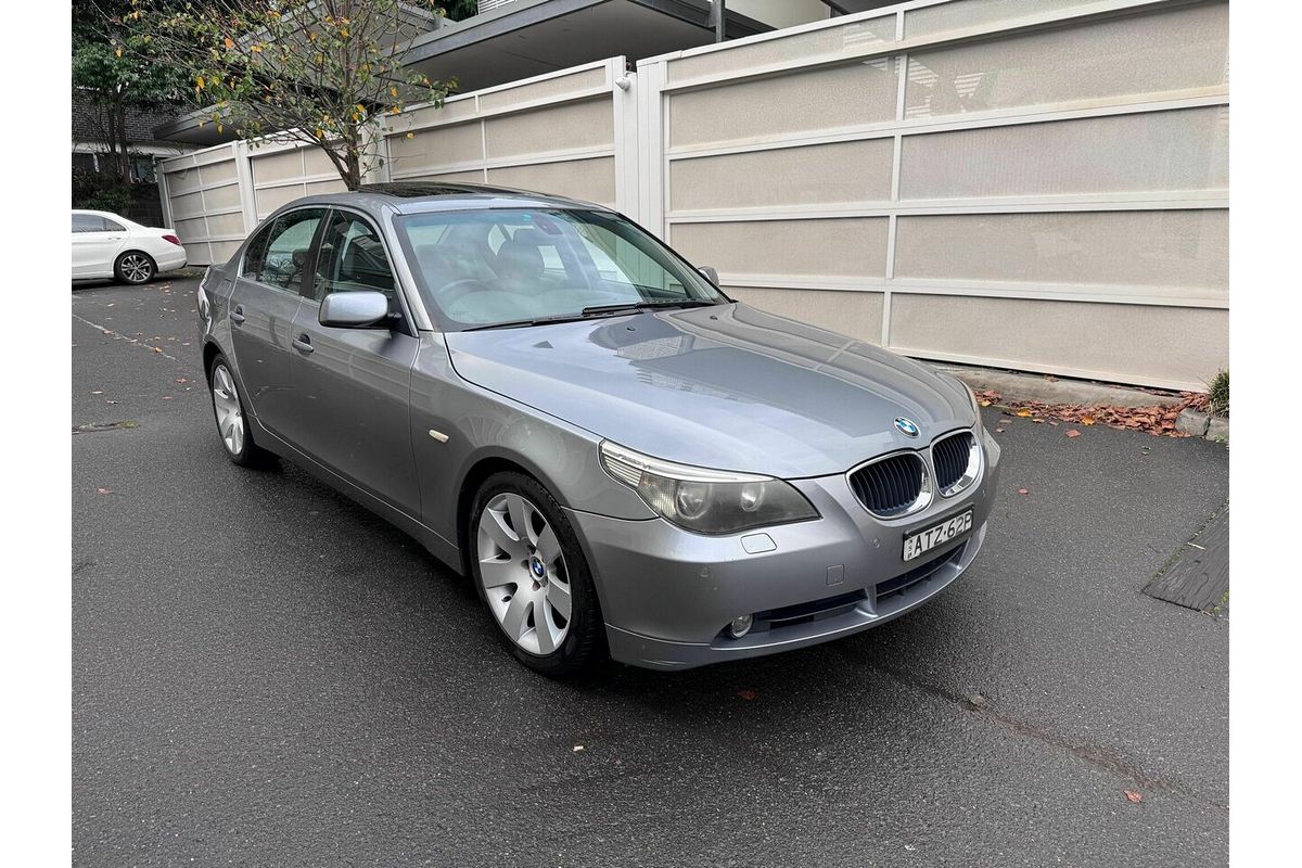 2005 BMW 5 Series 530i E60