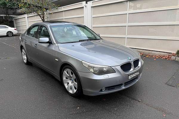 2005 BMW 5 Series 530i E60
