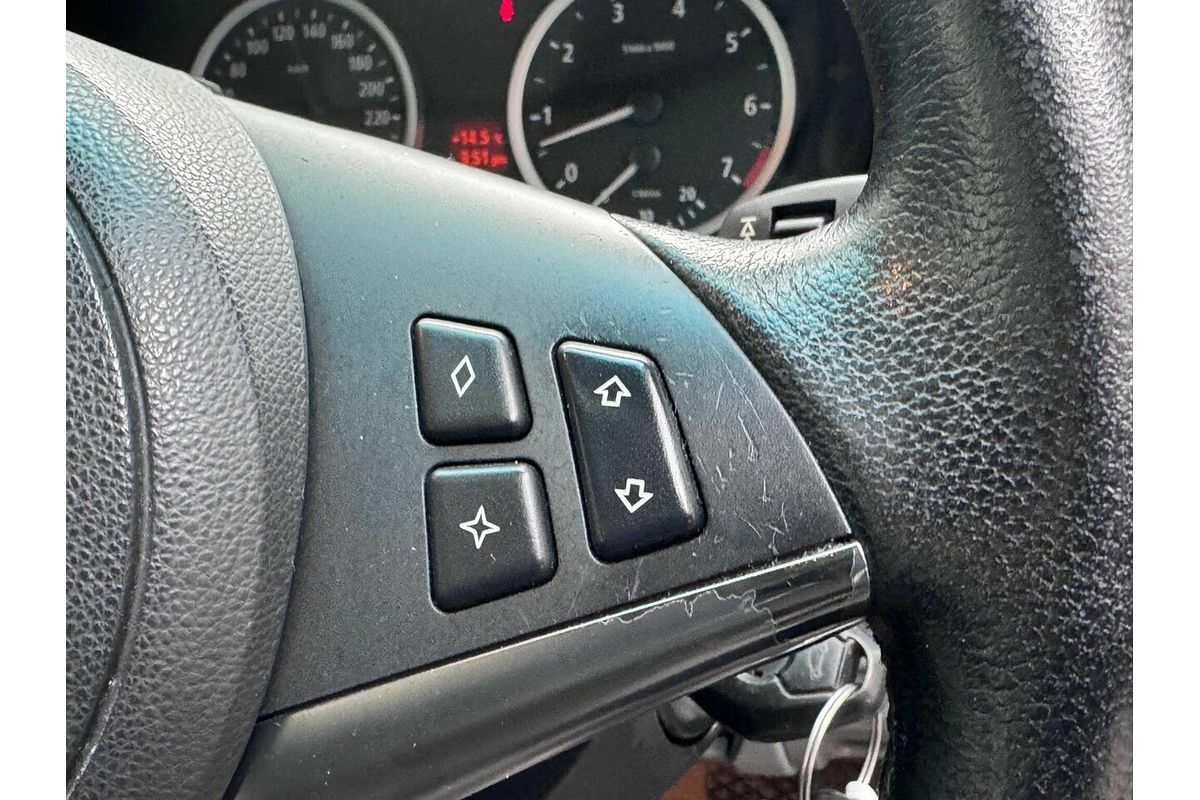 2005 BMW 5 Series 530i E60