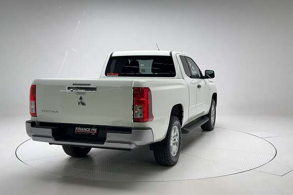 2024 Mitsubishi Triton GLX+ MV 4X4