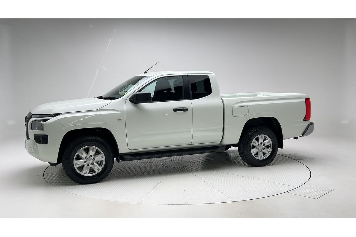 2024 Mitsubishi Triton GLX+ MV 4X4