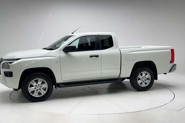 2024 Mitsubishi Triton GLX+ MV 4X4