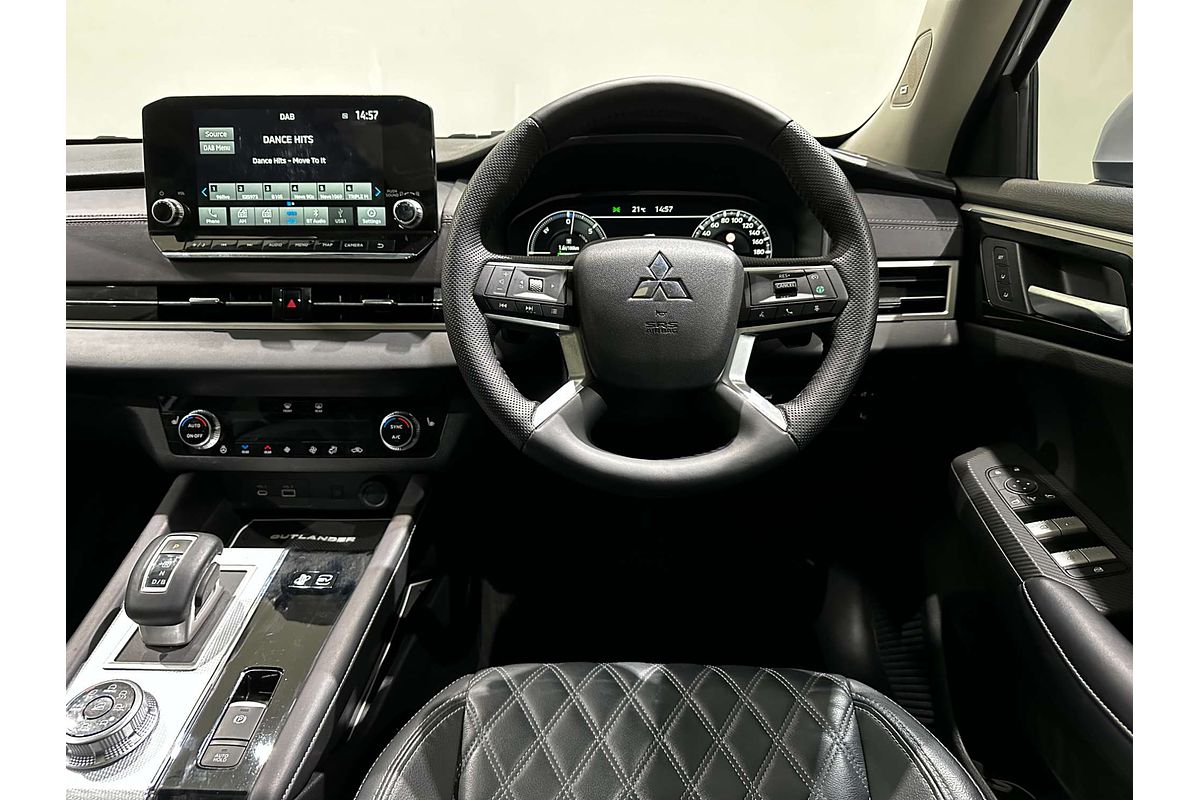 2023 Mitsubishi Outlander PHEV Exceed ZM