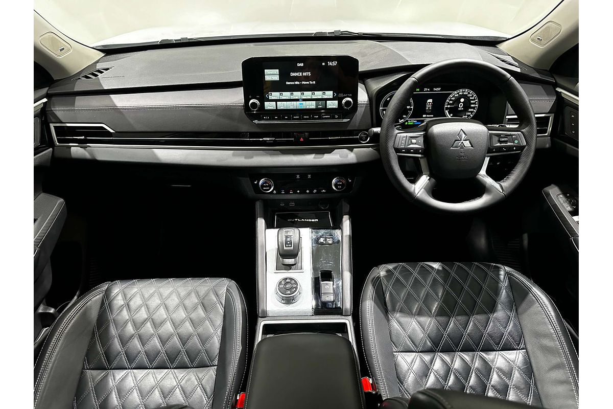 2023 Mitsubishi Outlander PHEV Exceed ZM
