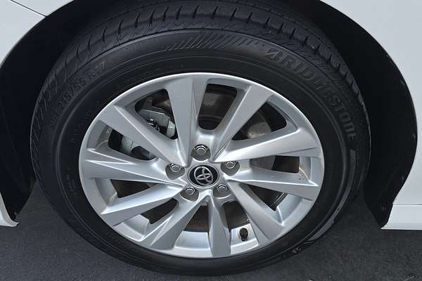 2021 Toyota Camry Ascent AXVH70R