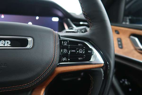 2023 Jeep Grand Cherokee Summit Reserve WL