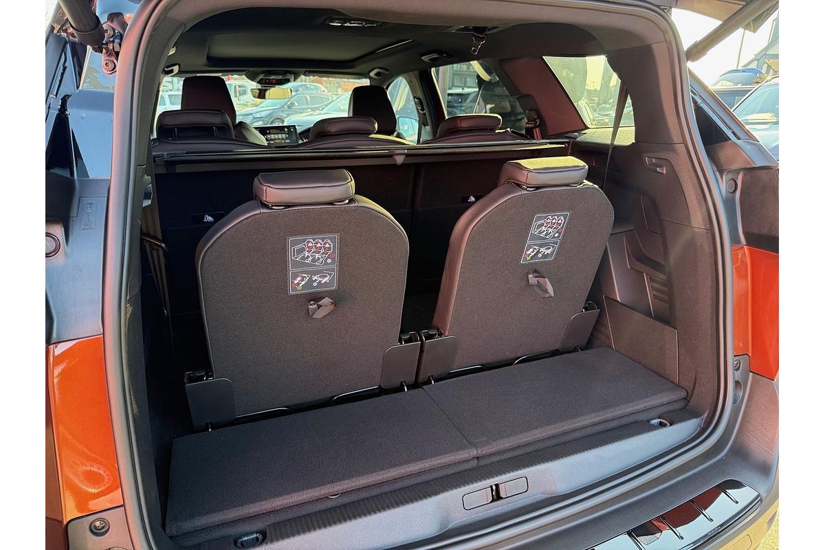 2023 Peugeot 5008 GT Sport P87
