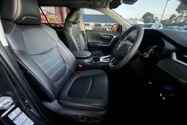 2020 Toyota RAV4 Cruiser AXAH54R
