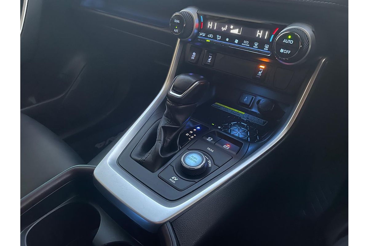 2020 Toyota RAV4 Cruiser AXAH54R