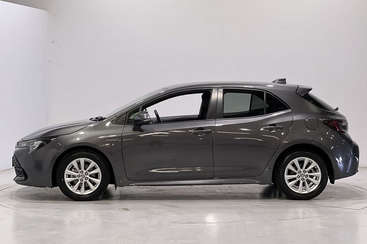 2023 Toyota Corolla SX Hybrid ZWE219R