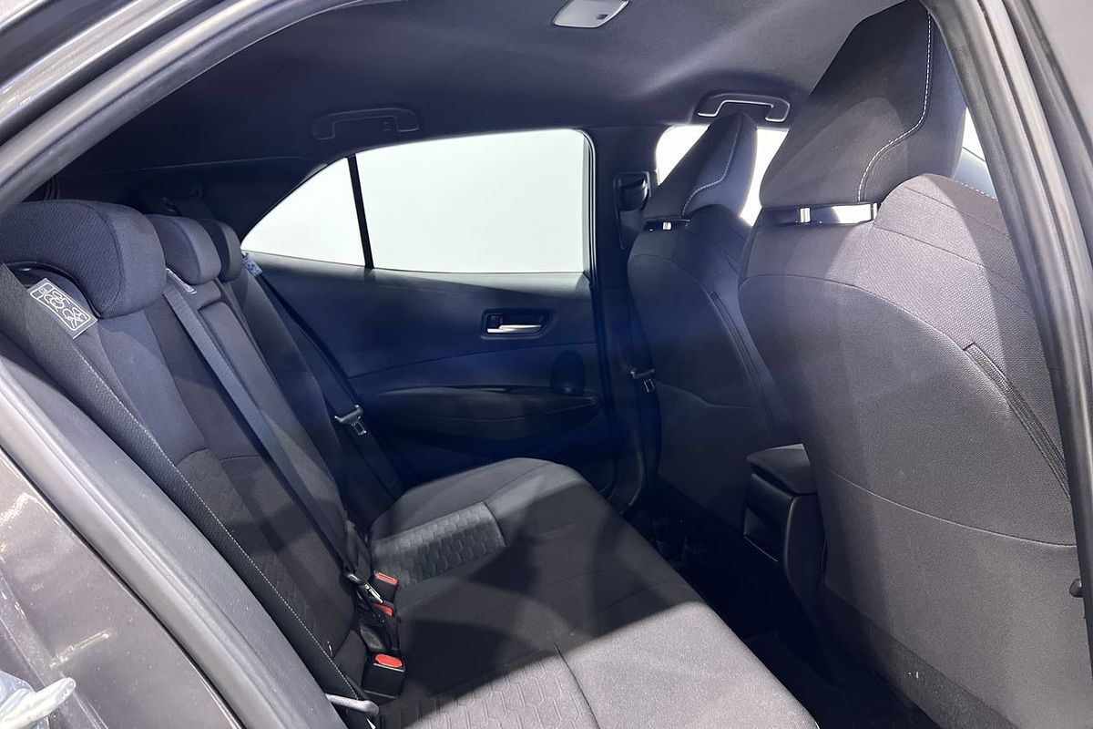 2023 Toyota Corolla SX Hybrid ZWE219R