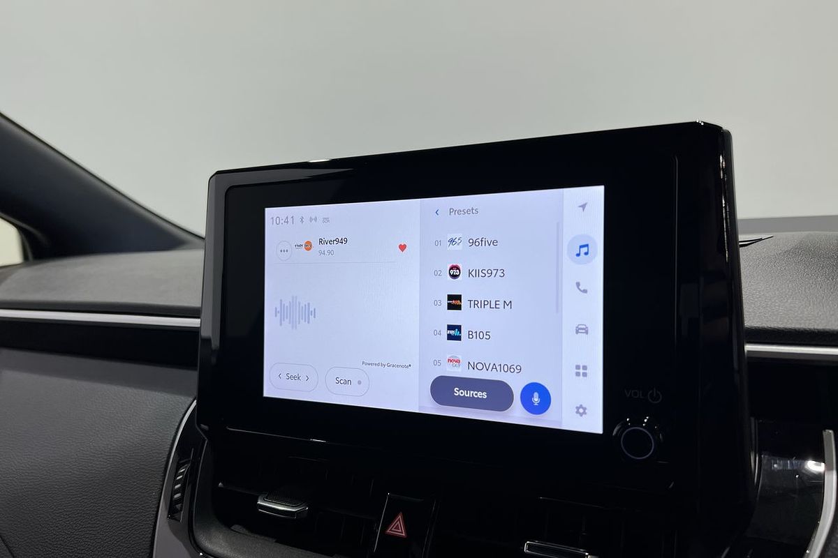 2023 Toyota Corolla SX Hybrid ZWE219R