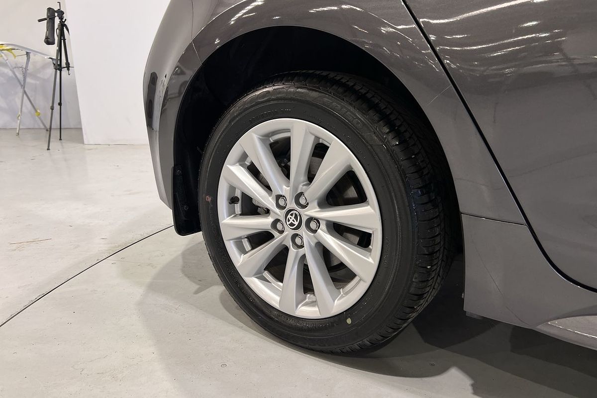 2023 Toyota Corolla SX Hybrid ZWE219R