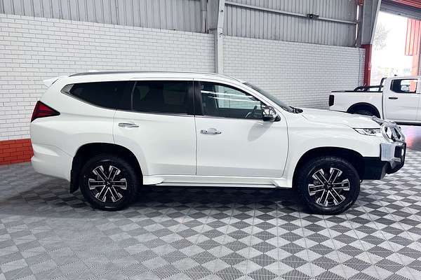 2022 Mitsubishi Pajero Sport GLS QF