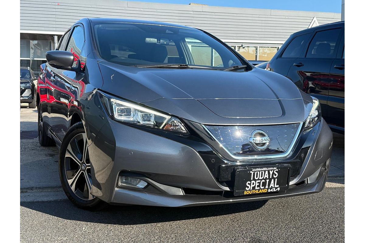 2020 Nissan LEAF ZE1