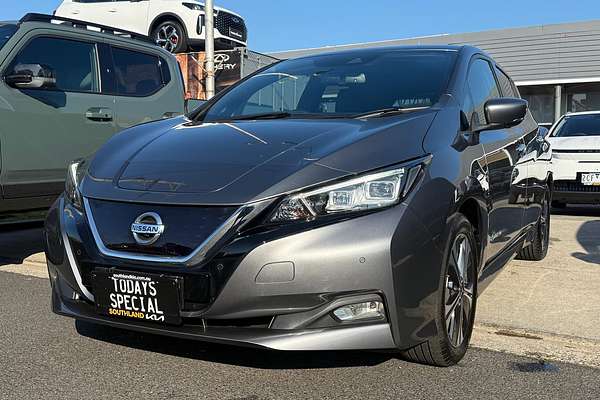 2020 Nissan LEAF ZE1