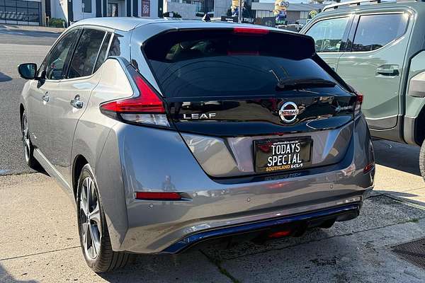 2020 Nissan LEAF ZE1