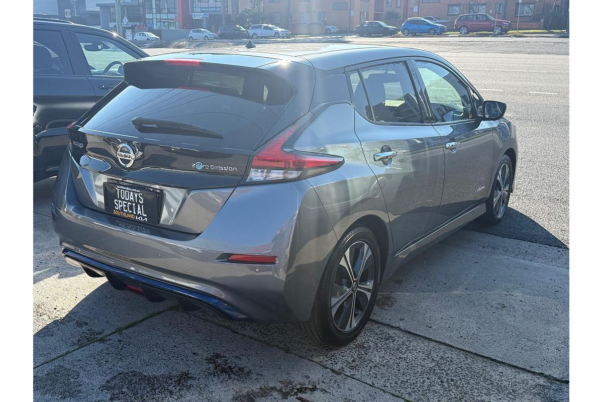 2020 Nissan LEAF ZE1